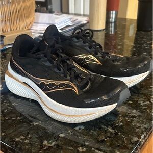 Saucony Endorphin Speed 3 Size 8.5